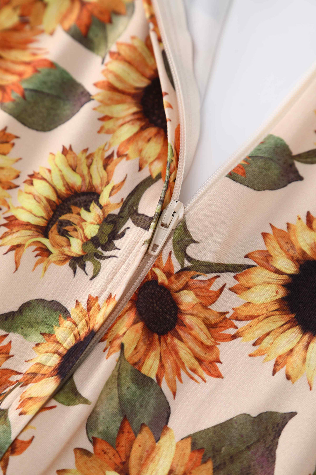 Zipper of Julia Vintage Yellow Sunflower Midi Dress