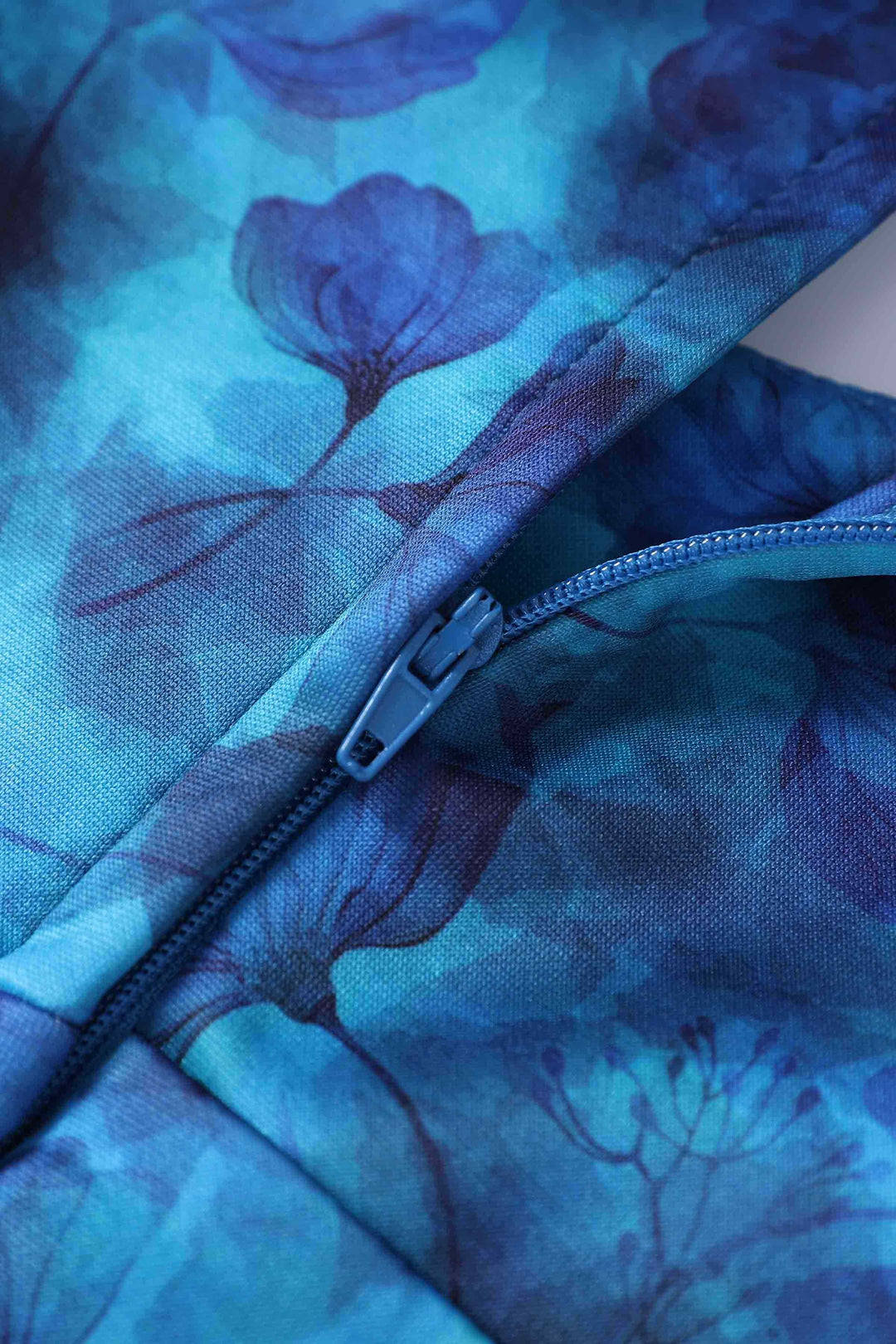 Zipper of Scarlette Blue Watercolour Floral Midi Dress