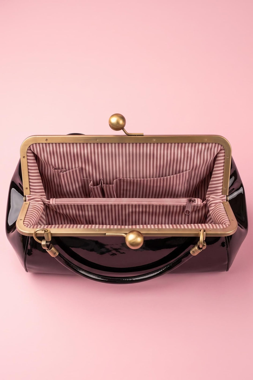 Interior image of Colette 1950s style Kiss-Lock Vintage Black Oversized Statement Bow Bag