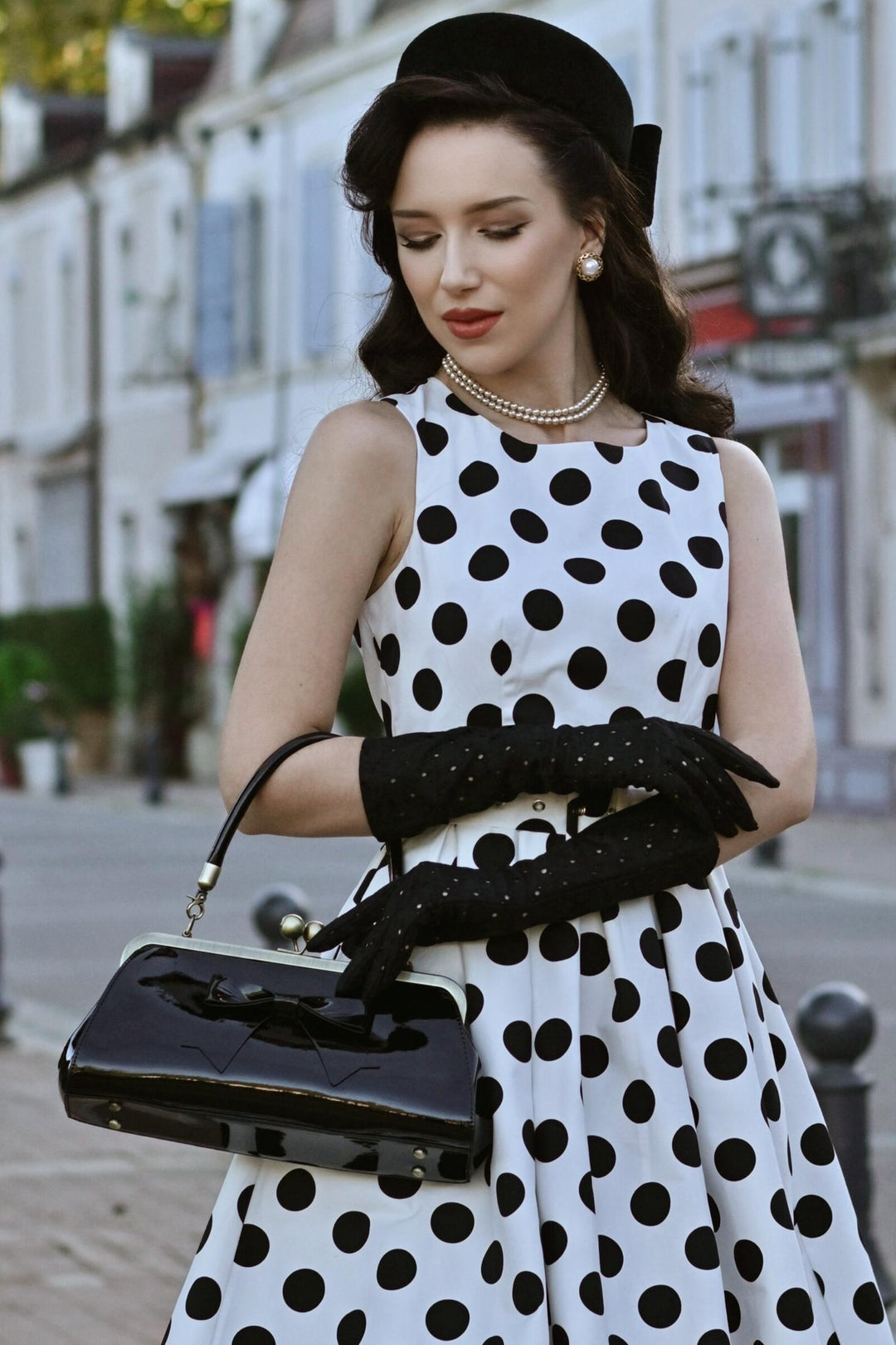 Elise Vintage Kiss-lock Bow Evening Handbag in Black