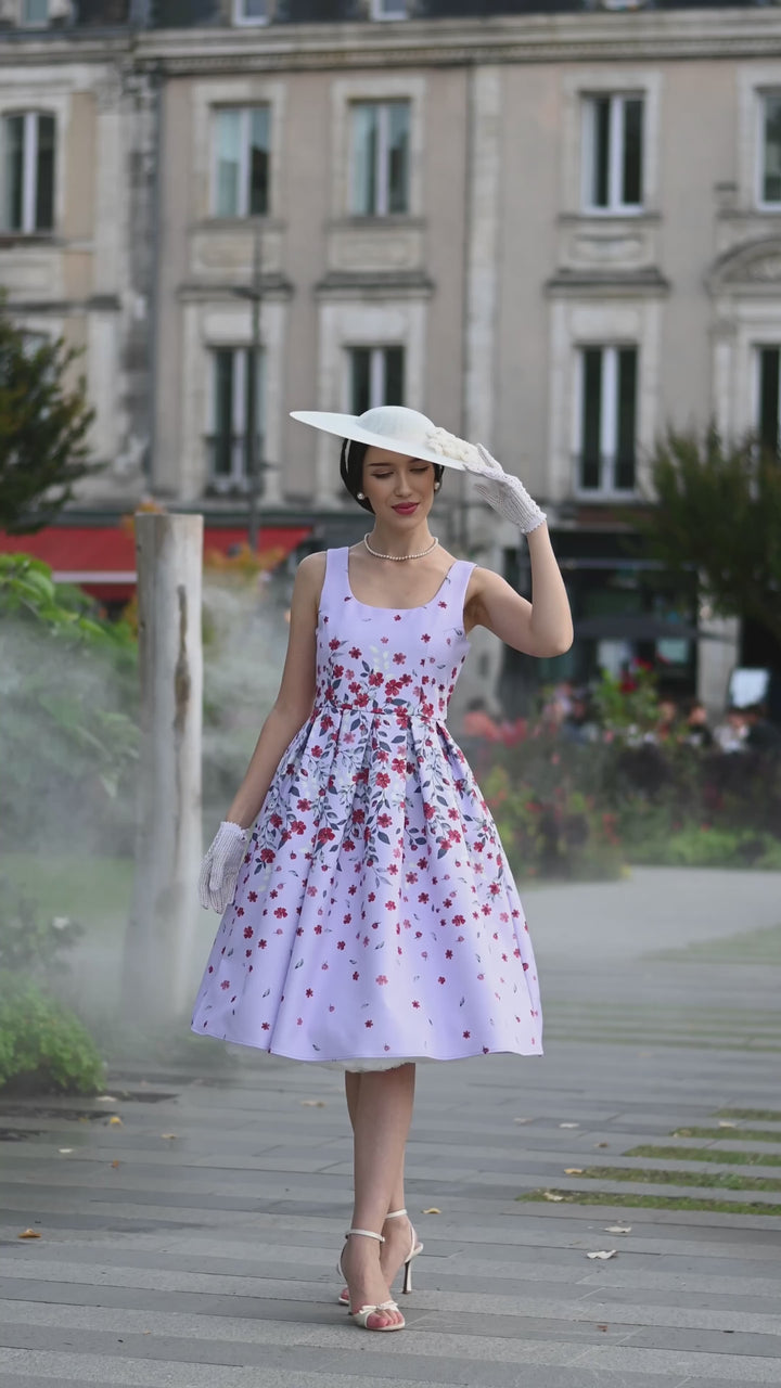 Video of a lovely lady in Amanda Floral Dress | Vintage Floral Dress