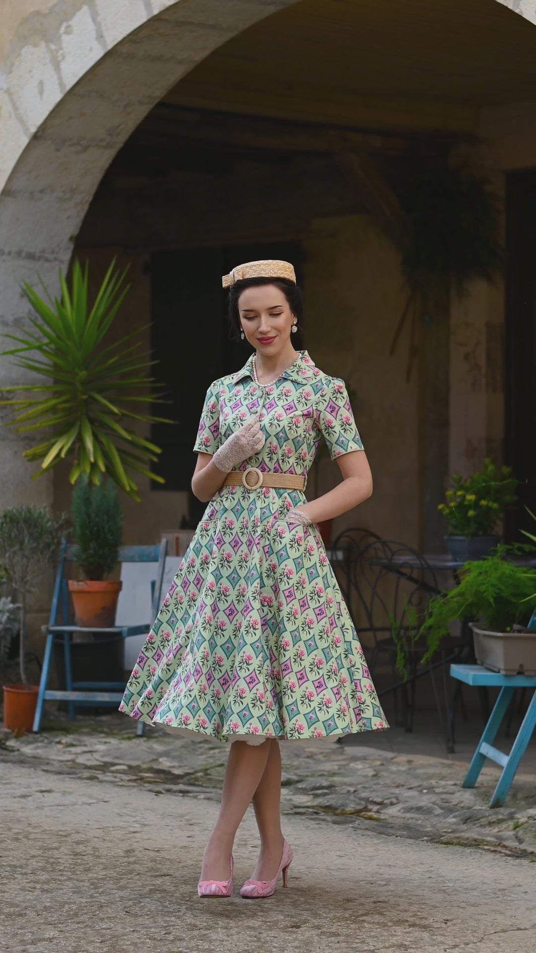 Video of an elegant lady in Mabel Quatrefoil Floral in Pastels Dress | Vintage Floral Dress